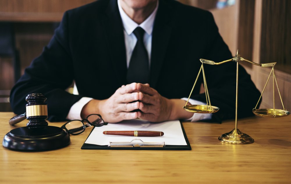 "Signals, Screens & Servers: Navigating the Legal Spectrum of TMT"